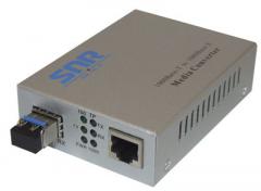 Медиаконвертер SNR-1000LX